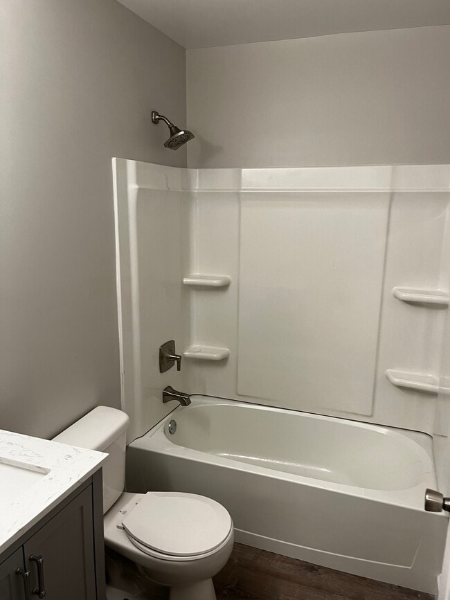 Photo - 707 Forest Ln