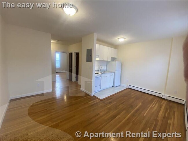 176 N Beacon St Unidad 1A