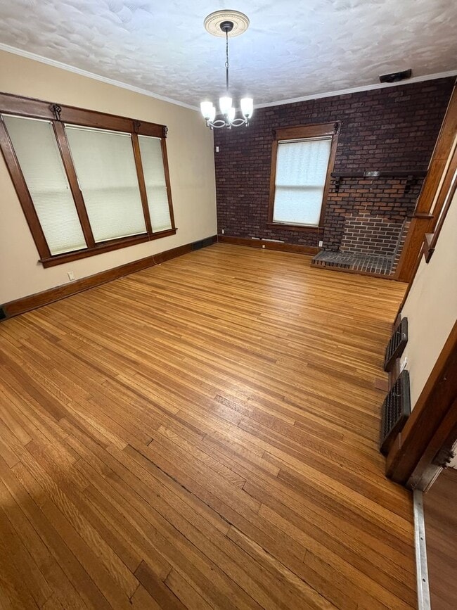 Photo - Spacious 4-Bedroom Home – Great Value in Des Moines!