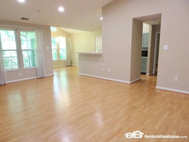 Photo - 7906 Valley Manor Rd Unidad L Rental