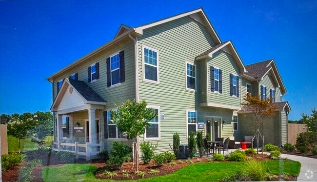 Building Photo - 3801 Clarendon Wy Rental