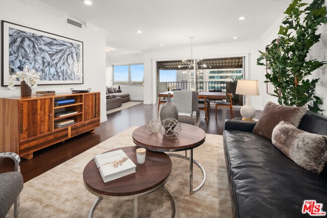 Building Photo - 10450 Wilshire Blvd Unit PH C Rental