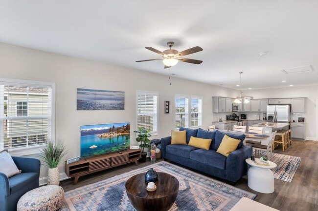 Photo - Amazing Rental Coming Soon (Late October-2...