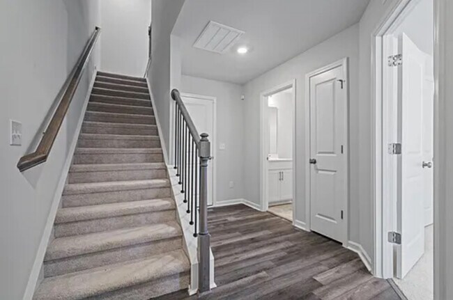 Photo - 183 Ivy Vine Wy