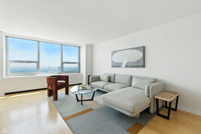 Photo - 1700 E 56th St Unit 2809