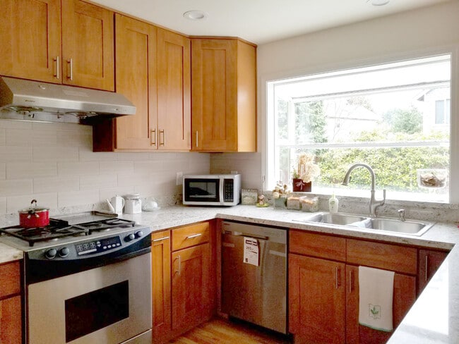 Photo - Beautiful 2 Story 4 Bed 2.5 Bath Home in N...