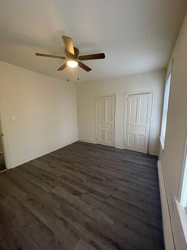 5122 Arch St Unit 3