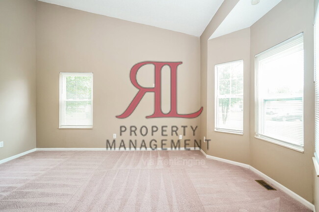 Photo - 1640 Butterfly Ct