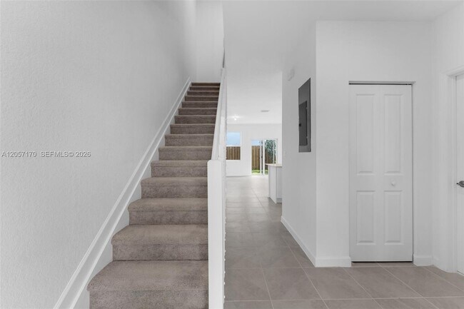 Photo - 191 SE 11th St