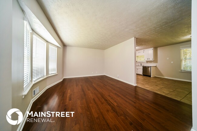 Photo - 5338 Olde St