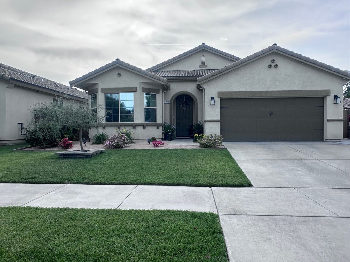 Photo - NW Visalia Home Coming Soon!