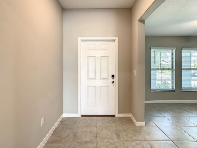 Photo - Beautiful 4 bedroom 2.5 bathroom Single Family House! Like new!