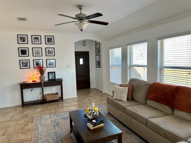 Photo - 3003 Rosemount Ln