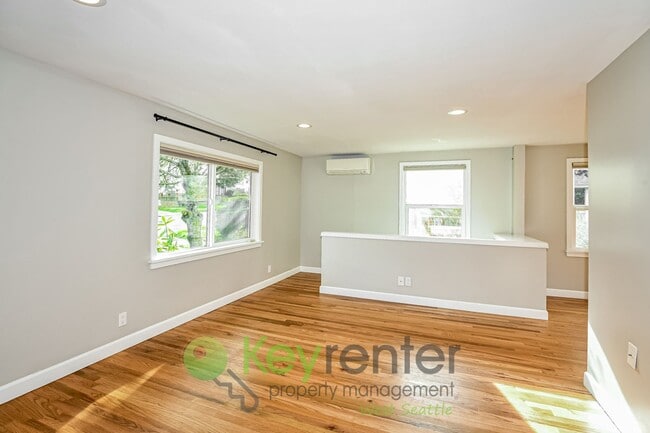 Photo - Modern Seattle Living with Deck, Yard, and Beautiful Views