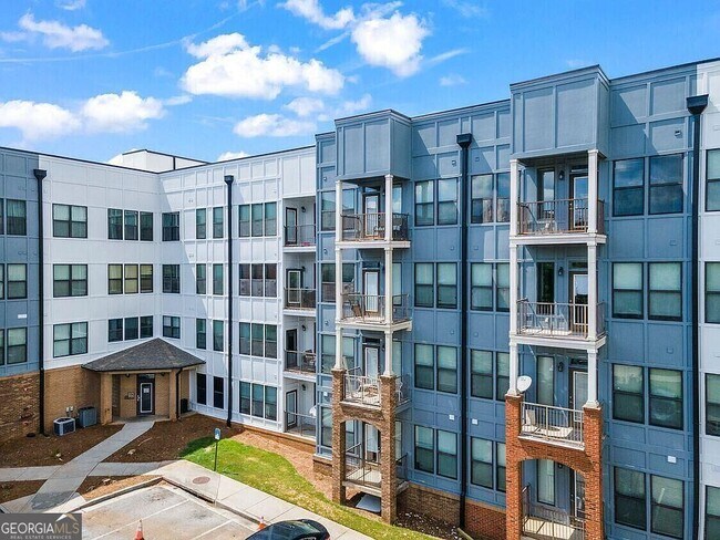 898 Oak St SW Unit 3203