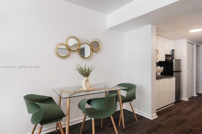 Photo - 1200 Brickell Bay Dr Unidad 4010