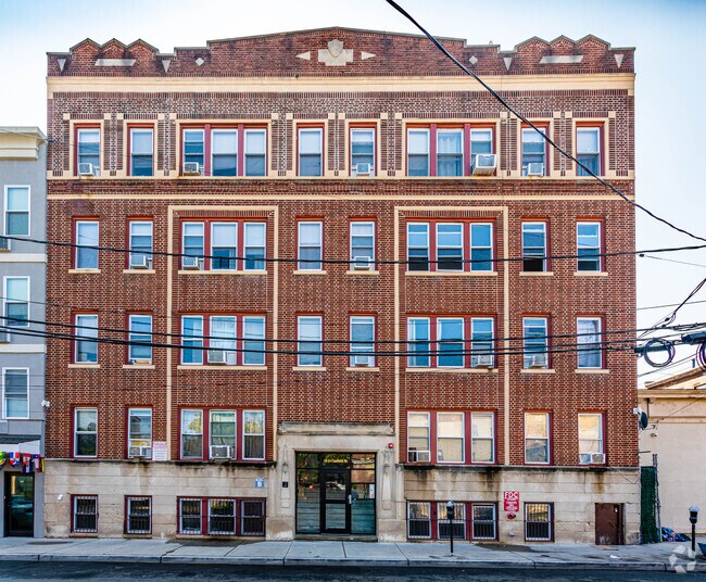 Photo - 12-20 Canfield St