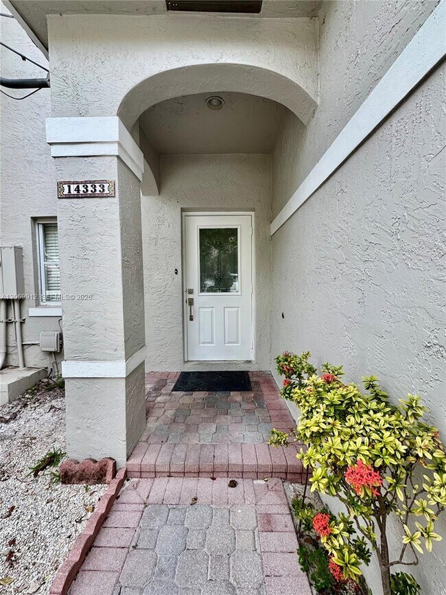 Photo - 14333 SW 125th Ct