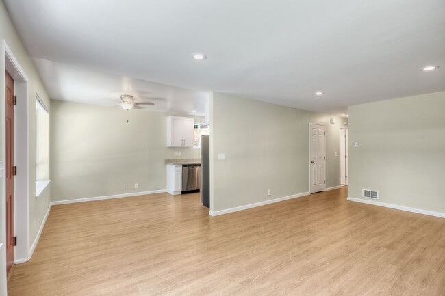 Photo - 15532 27th Ave NE Unit 3