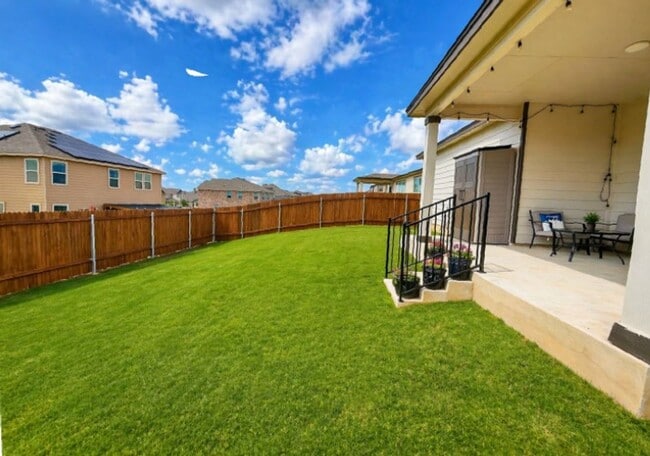 Photo - AVAILABLE MID MAY; APPLY TODAY ON OUR WEBSITE!!!