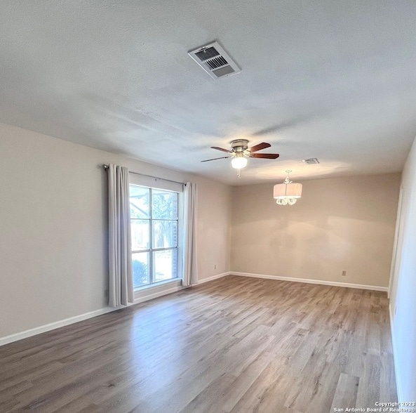 Photo - 1410 Colleen Dr