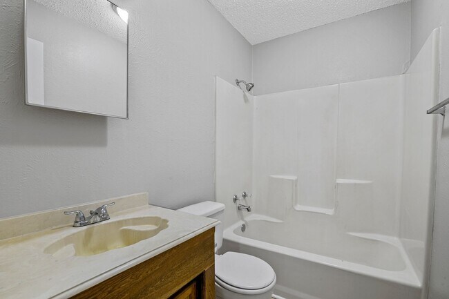 226 E Pritchard Ln Unit 228