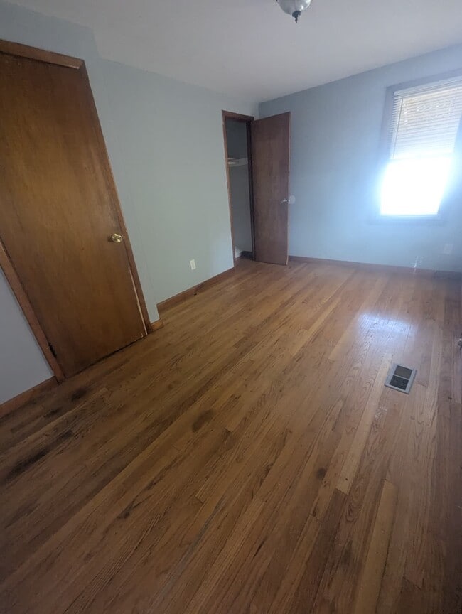 Photo - 247 Fairmont Ave