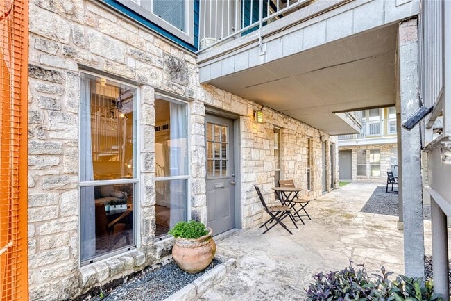 Photo - 2526 Durwood St Unit 110