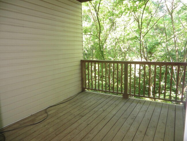Photo - 8850 Fairview Bluff