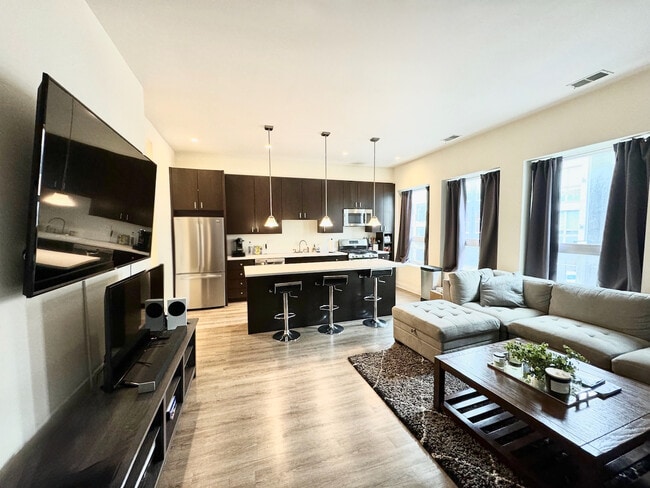 Photo - 1750 W North Ave