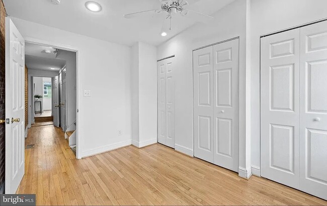 Photo - 105 E Cross St