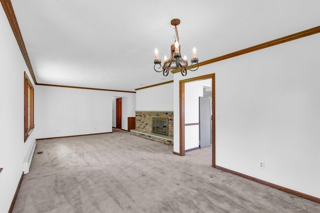 Photo - 1702 Golfview Dr