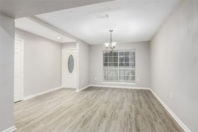 Photo - 1702 Athens Dr