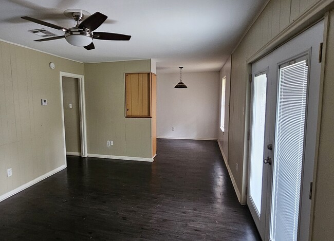Photo - 3303 Roaming Woods Ln