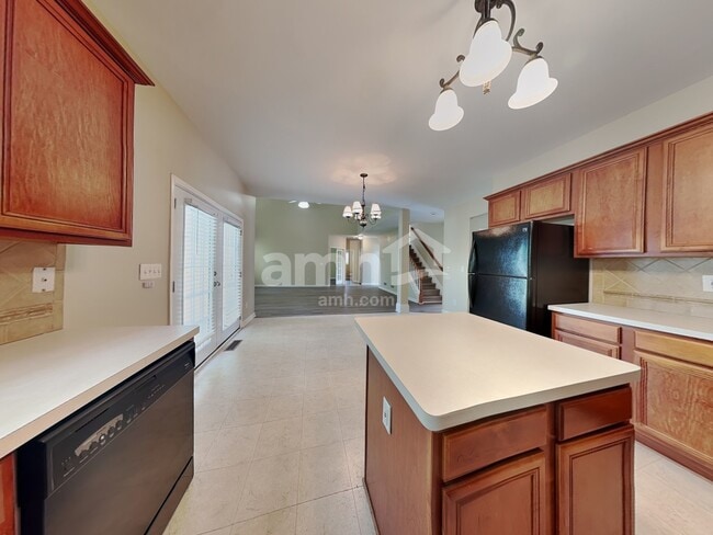 Photo - 1387 Belfaire Lake Trl