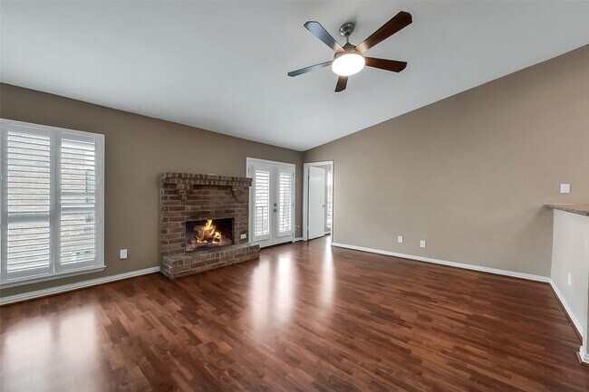 Photo - 2425 Augusta Dr Unit 24