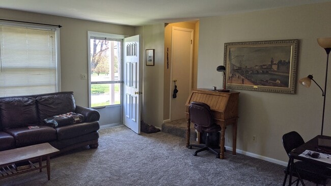 Photo - 711-713 Fairbanks St Unit 713