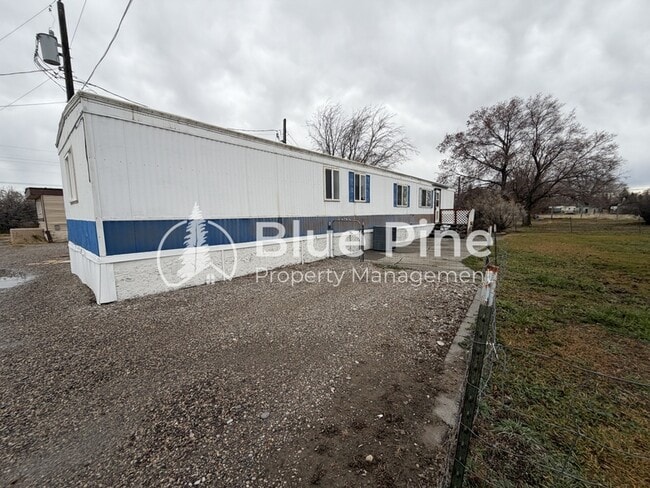 Building Photo - 511 US-26