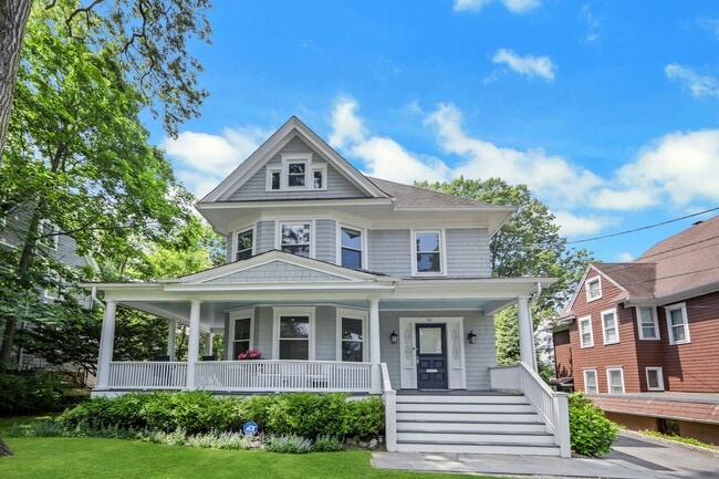 Photo - 78 Franklin St