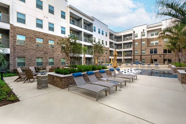 Photo - Hawthorne at Fairmont