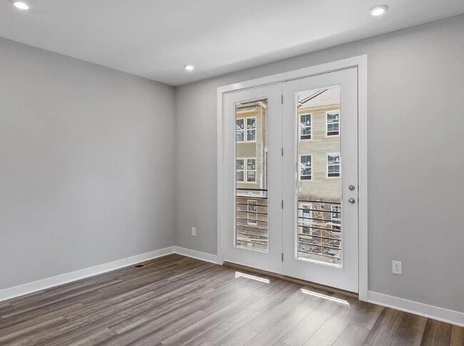 Photo - 7233 Otley Dr