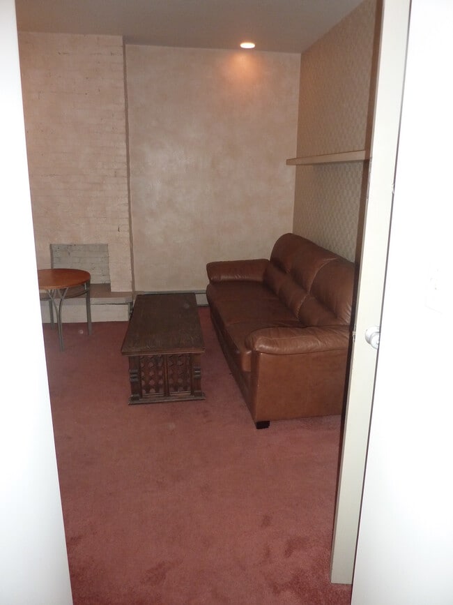 Photo - 745 S Millvale Ave