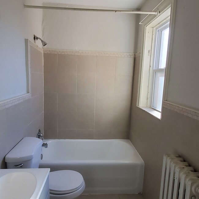Building Photo - 3608 Delor St Unit C