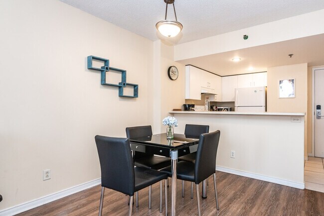 Photo - 1121 Rue De Bullion Unit ID1283831P