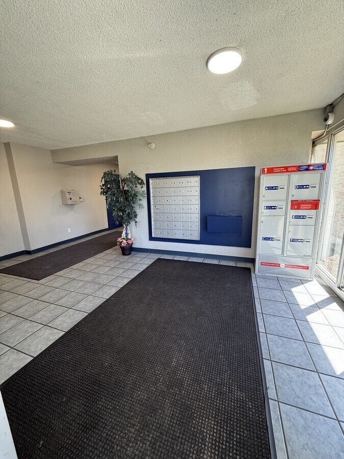 Photo - Calahoo Court 400 Calahoo Rd Unité CC-405