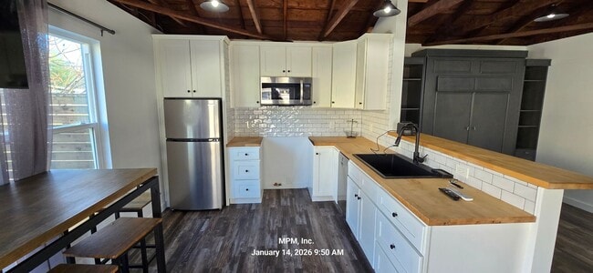 Photo - 1 bedroom 1 bath home Unit 2130 Vine St  B