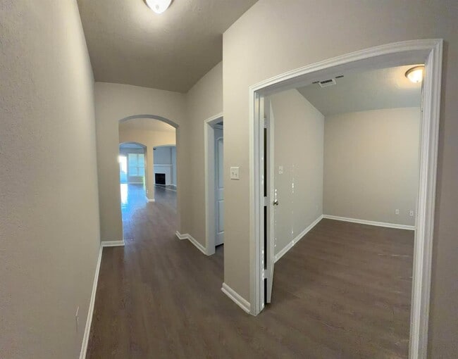 Photo - 1841 Basin Trl