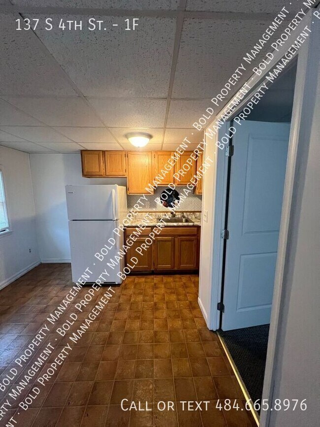 Photo - 137 S 4th St Unit 1F