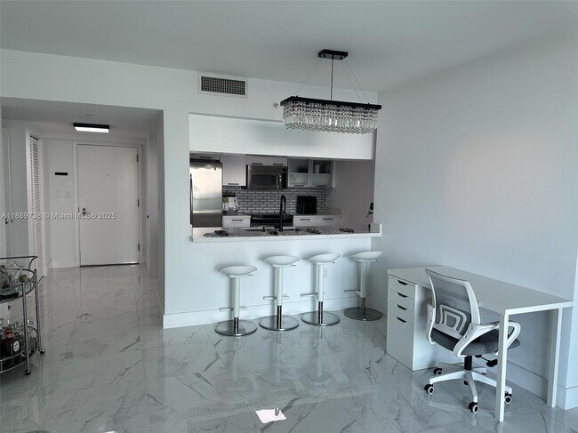 Photo - 1800 N Bayshore Dr Unit 3702