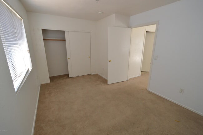 4327 E Bellevue St Unit 1201
